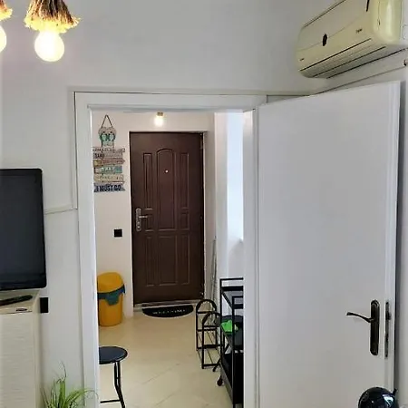 Garsoniera La Malul Marii Apartament Costineşti