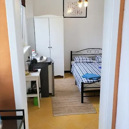 Apartment Garsoniera La Malul Marii *